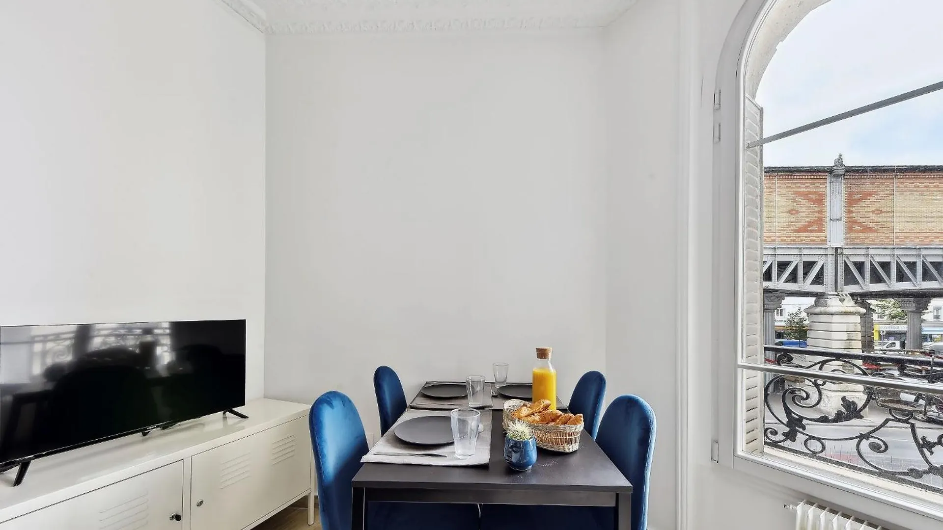 Bnbnova - 2Br - Eiffel Tower & Grenelle Paris Apartment